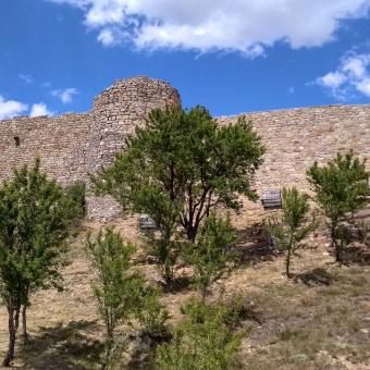 Panorámica del Castillo de Aguilar de Campoo Exteriores del castillo