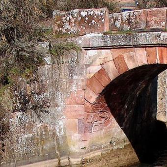 Puente sobre el Canal de Castilla en Naveros de Pisuerga Puente del Canal de Castilla