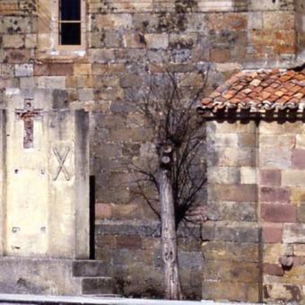 Iglesia San Martín de Tours, Nestar Iglesia San Martín de Tours