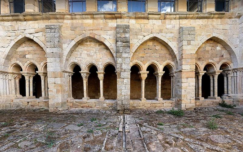 Claustro del Monasterio de Santa María la Real, Aguilar de Campoo