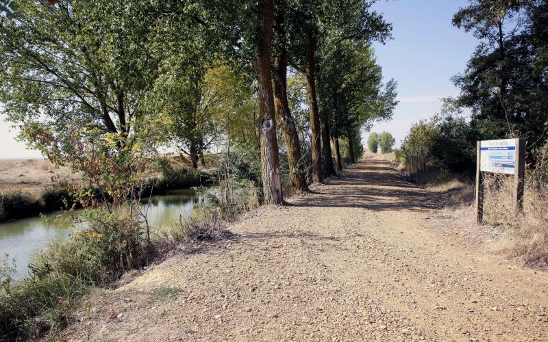 Canal de Castilla, Capillas