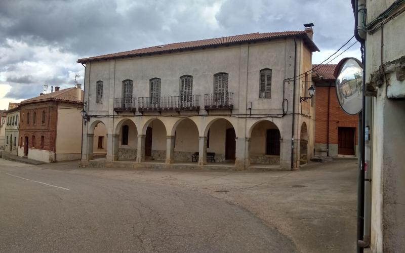 Casona en Castrillo de Villavega