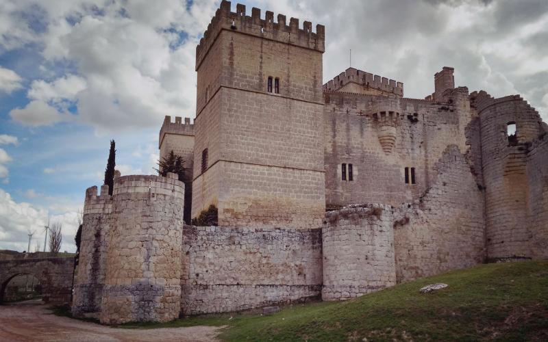 Detalle del lado del castillo