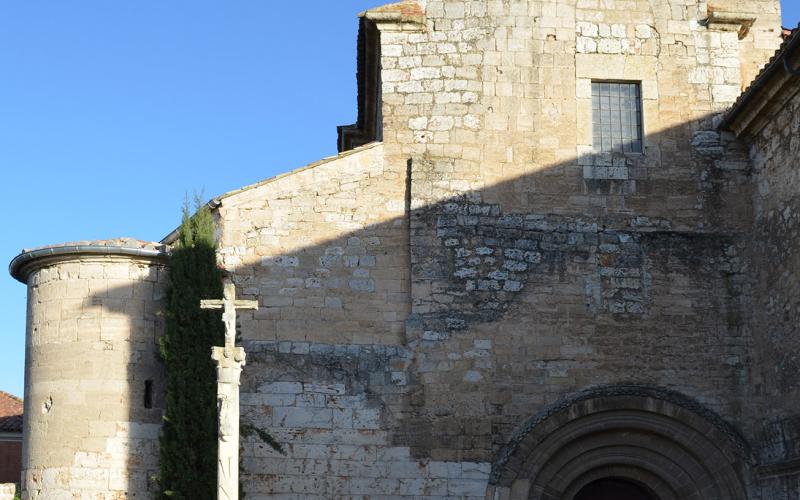 Entrada de la abadía de San Isidro