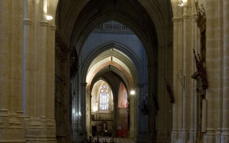 Interior de la catedral de San Antolín