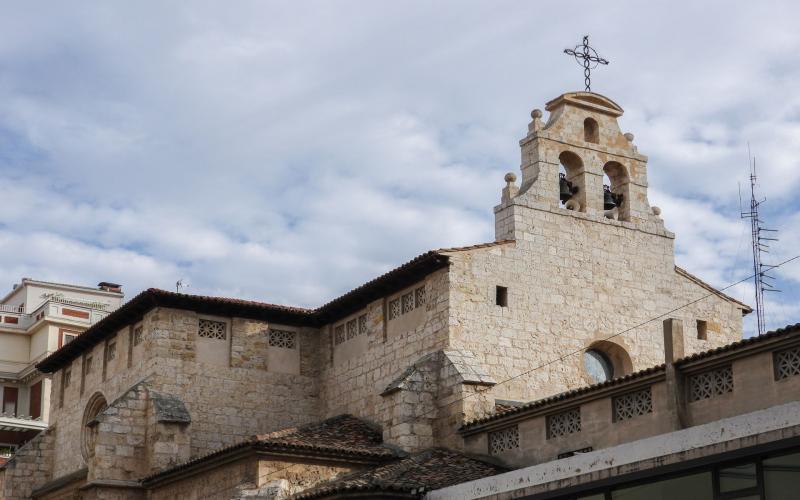 Exterior y espadaña del Convento de las Claras