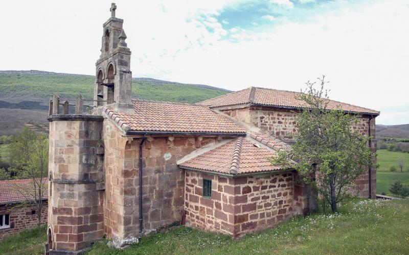 Iglesia Santiago Apóstol en Lastrilla