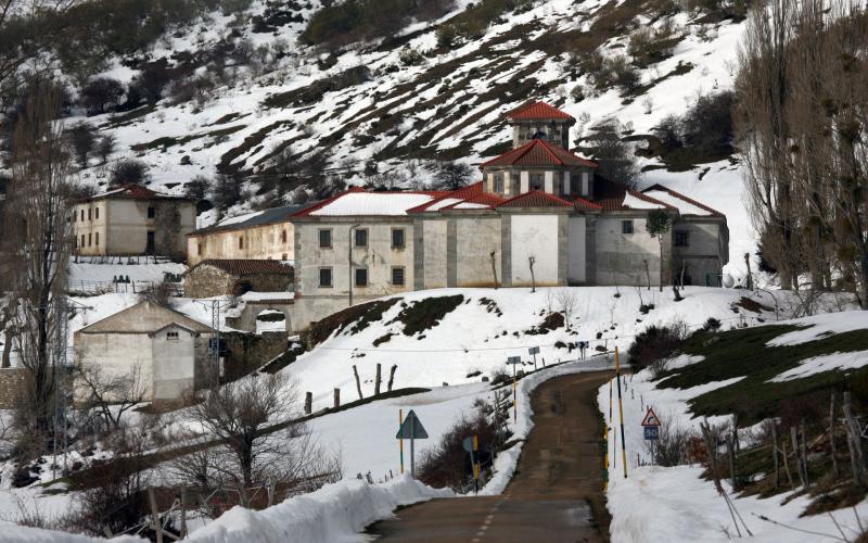 Panorámica de la Abadía de Lebanza