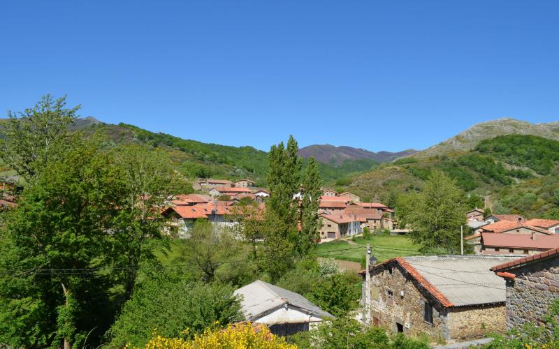 Panorámica de Lores