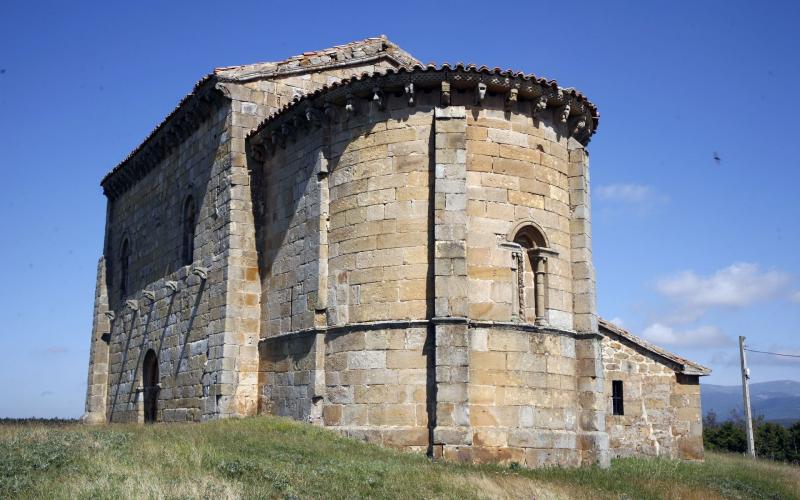 Ábside de la Iglesia de San Martín, Matalbaniega