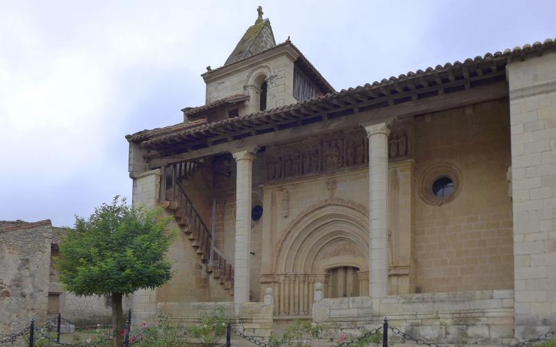 Fachada meridional de la iglesia de Nuestra Señora de la Asunción