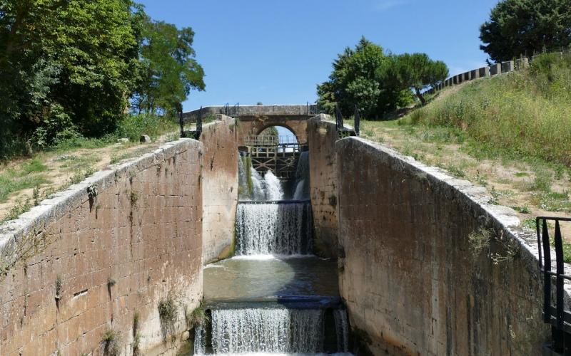 Triple esclusa Calahorra de Ribas desde abajo