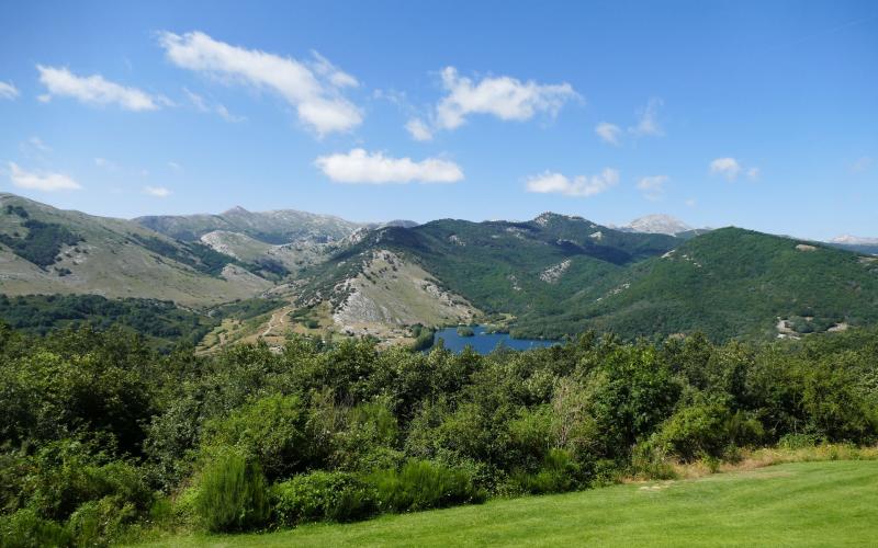 Panorámica de uno de los pantanos, Ruta de los Pantanos