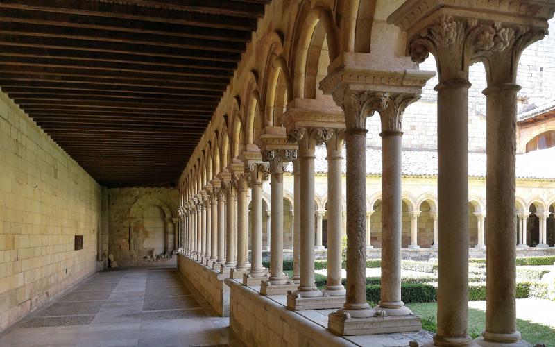 Claustro del Monasterio de San Andrés de Arroyo